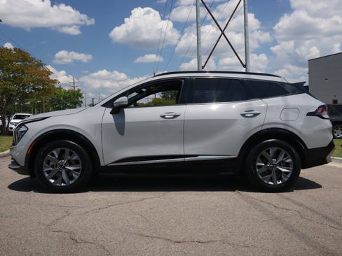 Used 2023 Kia Sportage SX FWD image 2