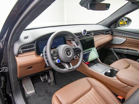 New 2026 Maserati Grecale Modena AWD/4WD image 11