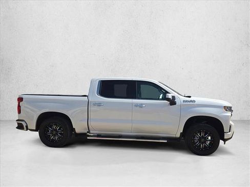 Used 2019 Chevrolet Silverado 1500 High Country w/ High Country Premium Package AWD/4WD image 4