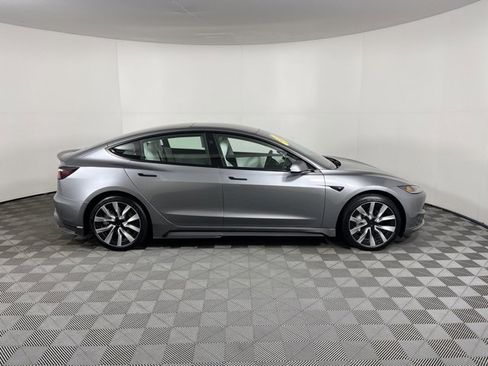 Used 2025 Tesla Model 3 Long Range image 8