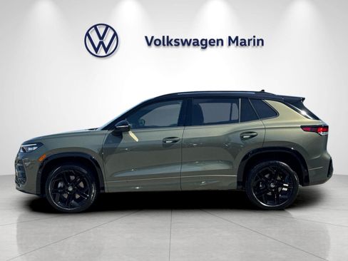 New 2026 Volkswagen Tiguan SE R-Line AWD/4WD image 2