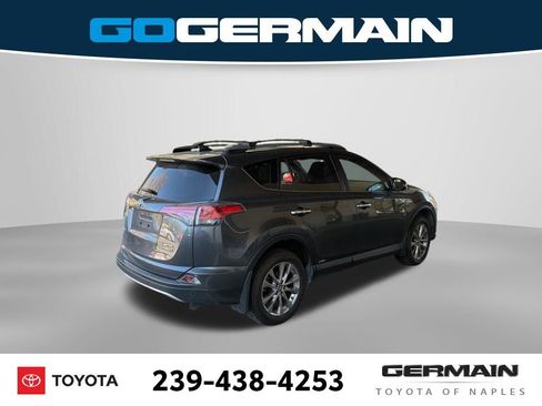 Used 2017 Toyota RAV4 Limited image 6