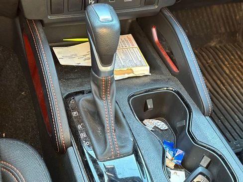 Used 2024 Nissan Frontier PRO-4X w/ Technology Package image 13