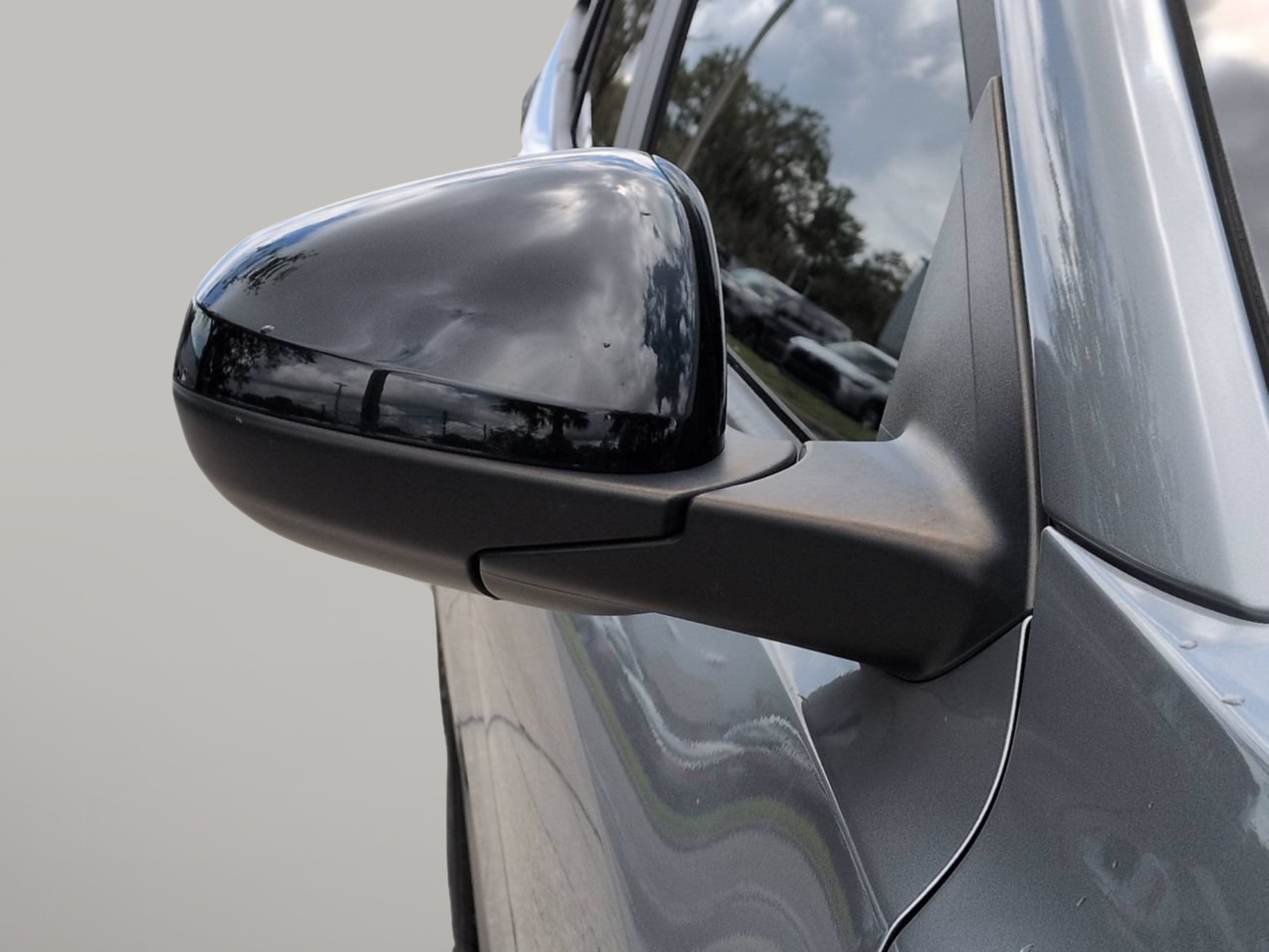 Used 2025 Chevrolet Trax RS w/ Driver Confidence Package FWD image 14