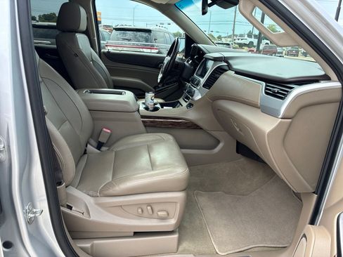 Used 2018 GMC Yukon SLT w/ Open Road Package AWD/4WD image 23