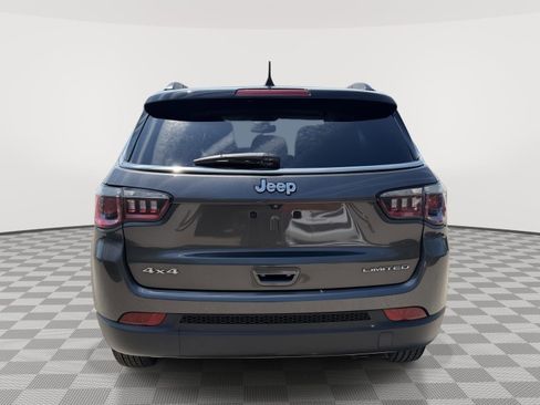 Used 2019 Jeep Compass Limited AWD/4WD image 4