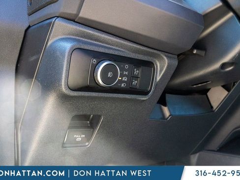 Used 2025 Ford Bronco Outer Banks image 18