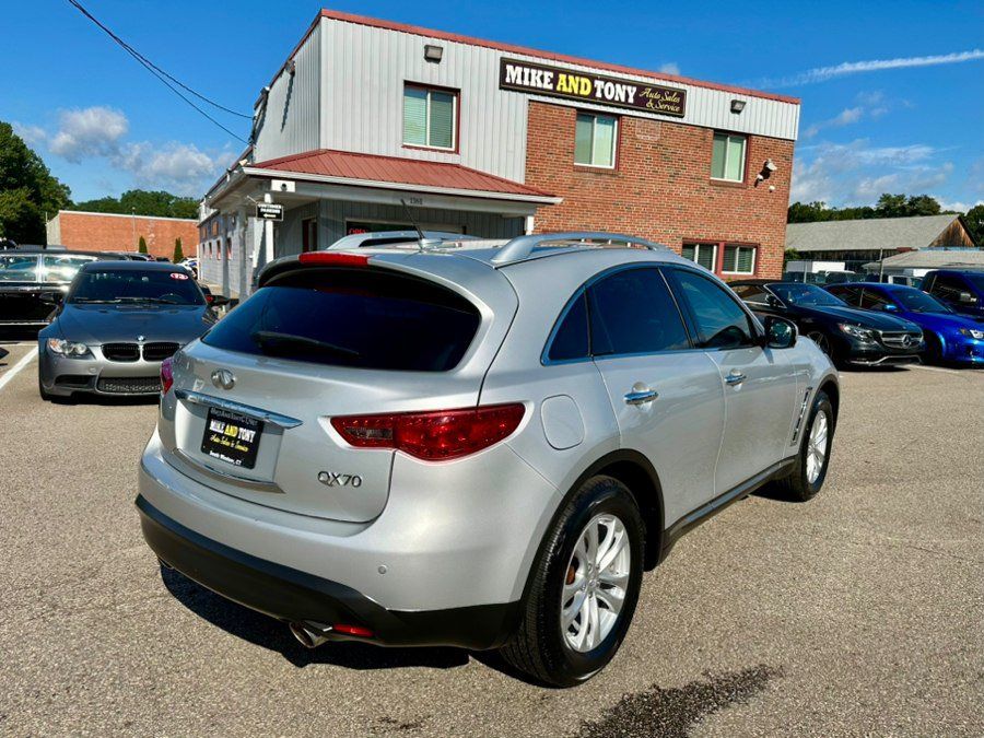 Used 2017 INFINITI QX70 AWD w/ Premium Package image 6