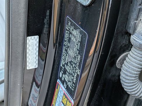 Used 2018 Kia Sportage LX image 23