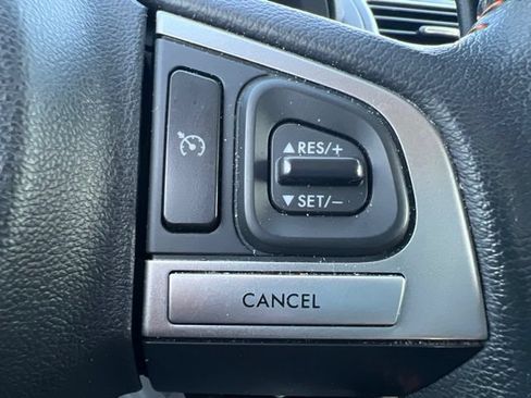 Used 2017 Subaru Crosstrek 2.0i Premium AWD/4WD image 23