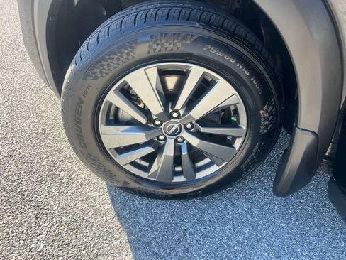 Used 2022 Nissan Pathfinder SV image 26