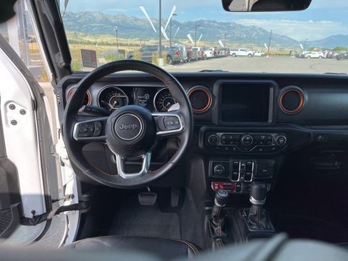 Used 2023 Jeep Gladiator Mojave w/ Cold Weather Group image 18