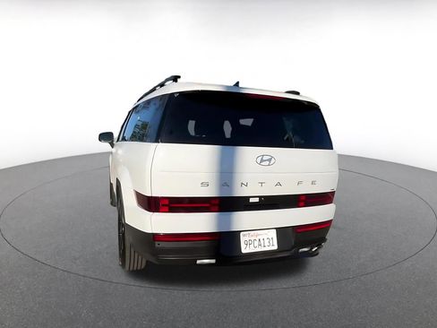 Used 2025 Hyundai Santa Fe SEL AWD/4WD image 11