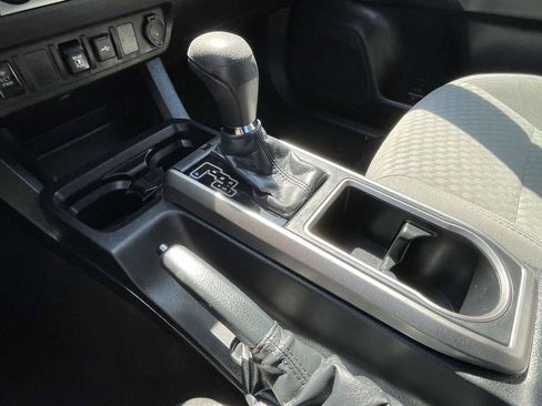 Used 2022 Toyota Tacoma SR5 w/ Technology Package RWD image 41