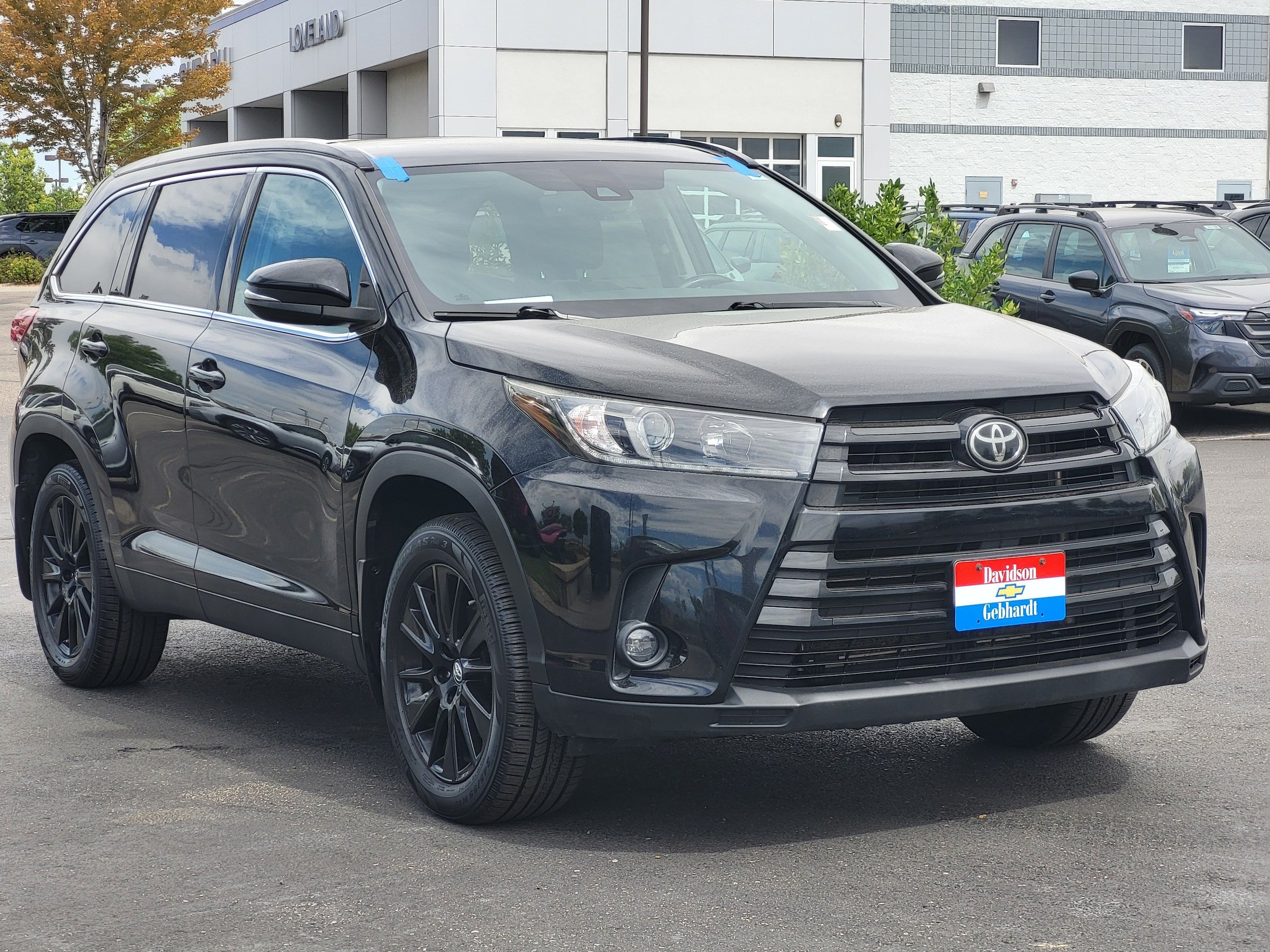 Used 2019 Toyota Highlander SE AWD/4WD image 3