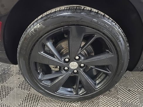 Used 2021 Buick Envision Essence w/ Technology Package I image 14