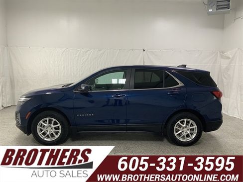 Used 2023 Chevrolet Equinox LT w/ Driver Convenience Package image 1