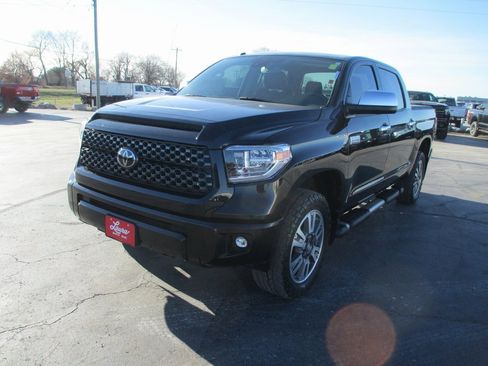 Used 2018 Toyota Tundra Platinum image 10