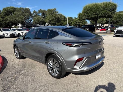 Used 2024 Buick Envista Avenir FWD image 3