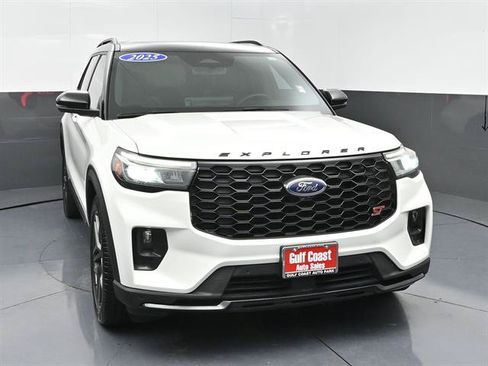 Certified 2025 Ford Explorer ST w/ Sun And Sound Package AWD/4WD image 3