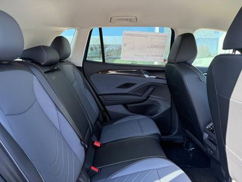 New 2026 Volkswagen Tiguan SE AWD/4WD image 6
