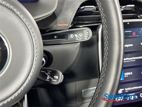 Used 2024 McLaren Artura image 15