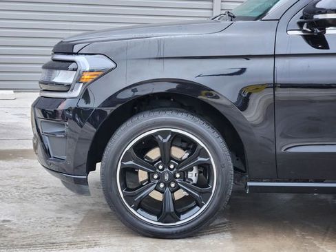 Used 2023 Ford Expedition Limited RWD image 8