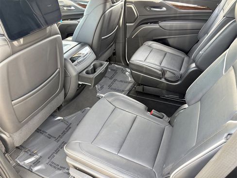 Used 2021 Cadillac Escalade Premium Luxury w/ Driver Assist Tech Package image 16