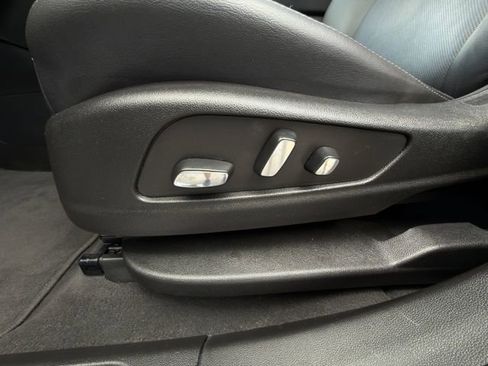 Used 2024 Cadillac XT5 Premium Luxury FWD image 28