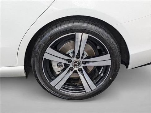 Certified 2025 Mercedes-Benz C 300 4MATIC Sedan image 24