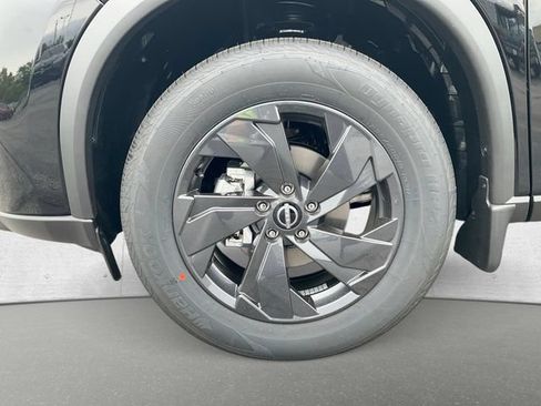 New 2026 Nissan Rogue SV w/ Cold Weather Package AWD/4WD image 10
