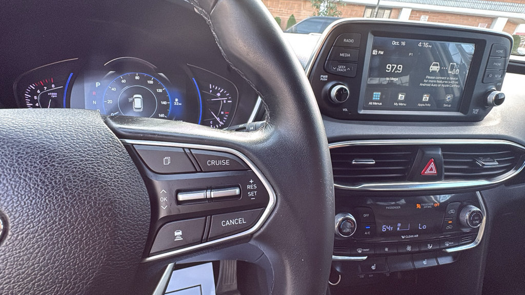 Used 2020 Hyundai Santa Fe SEL w/ Convenience Package AWD/4WD image 16