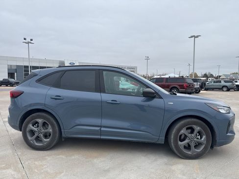 Used 2023 Ford Escape ST-Line w/ Tech Pack #1 image 2