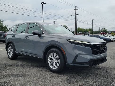 Certified 2023 Honda CR-V LX image 3