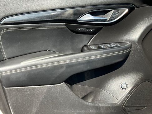 Used 2021 Buick Envision Essence w/ Sport Touring Package FWD image 34