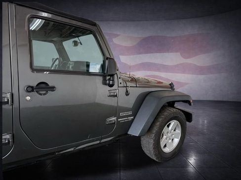Used 2018 Jeep Wrangler Unlimited Sport S image 12