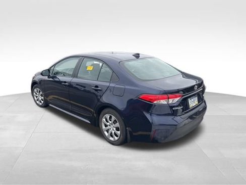 Used 2024 Toyota Corolla LE image 4