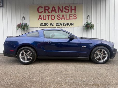 Used 2012 Ford Mustang GT image 3
