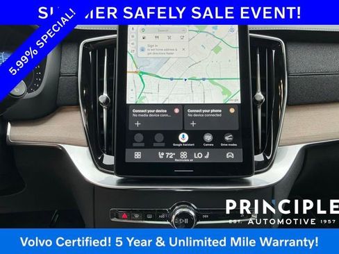 Certified 2025 Volvo XC90 B5 Plus AWD/4WD image 19
