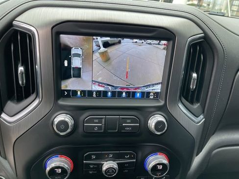 Used 2021 GMC Sierra 2500 Denali w/ Denali Ultimate Package image 11