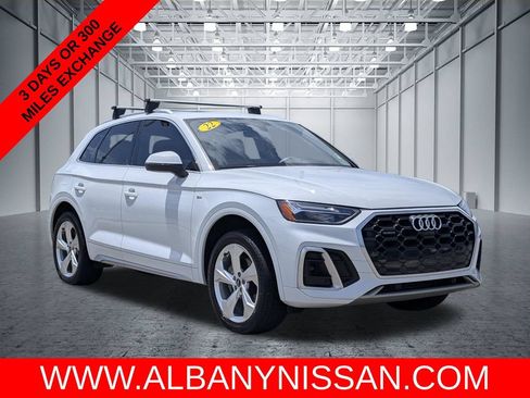 Used 2022 Audi Q5 2.0T Premium Plus w/ Premium Plus Package AWD/4WD image 1