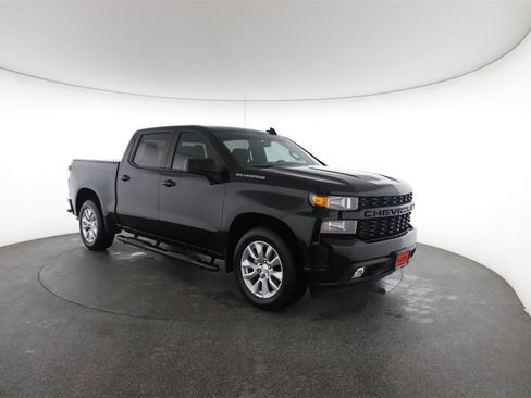 Used 2021 Chevrolet Silverado 1500 Custom image 2