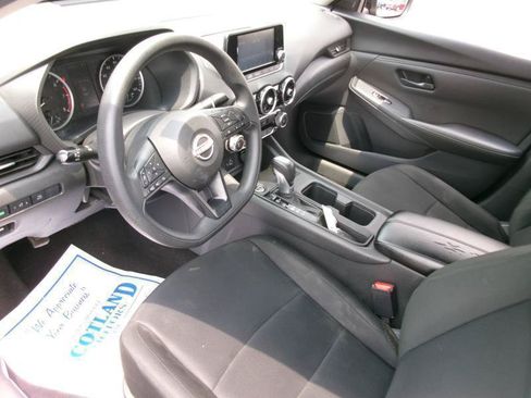 Used 2025 Nissan Sentra S FWD image 12