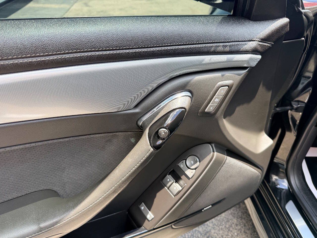 Used 2014 Cadillac CTS V RWD image 17