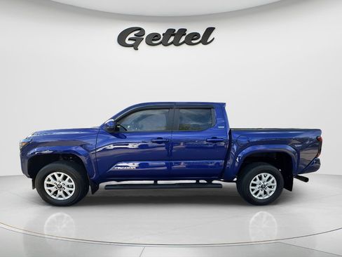 Used 2024 Toyota Tacoma SR5 w/ SR5 Upgrade Package RWD image 7
