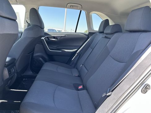 Used 2025 Toyota RAV4 XLE FWD image 24