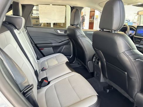 New 2026 Ford Escape SE image 15