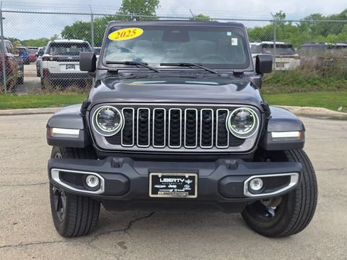 Certified 2025 Jeep Wrangler Unlimited Sahara w/ Safety Group AWD/4WD image 4