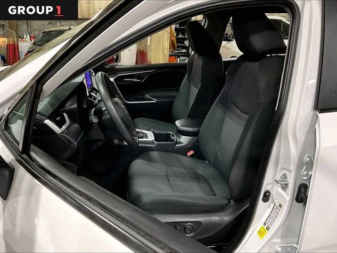 Used 2024 Toyota RAV4 XLE image 8