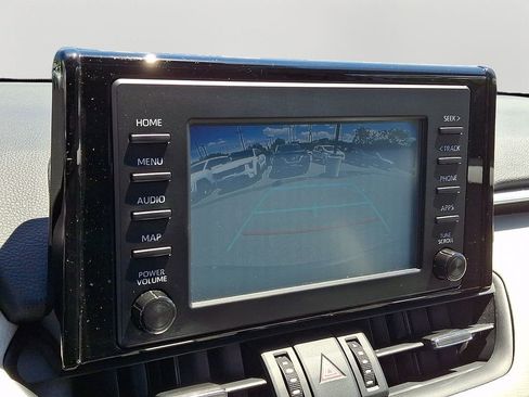 Used 2019 Toyota RAV4 XLE Premium w/ Cold Weather Package AWD/4WD image 19